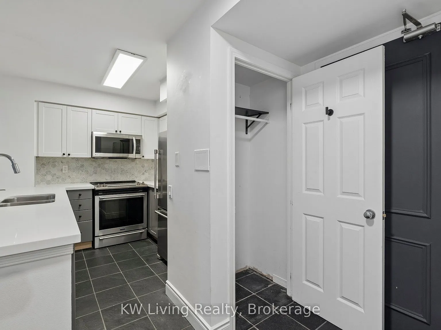 1 bed, $2,300 — Photo 3