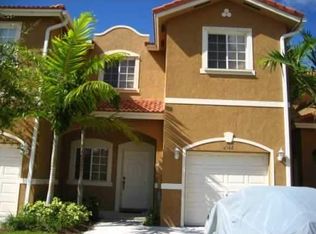 8566 SW 214th Way, Cutler Bay, FL 33189