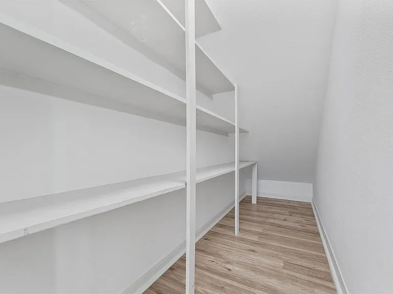 18211 Fairview Valley Ct — Photo 8