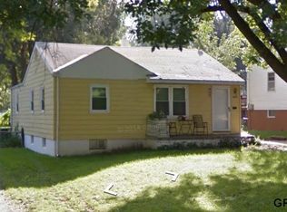 4007 S 38th St, Omaha, NE 68107