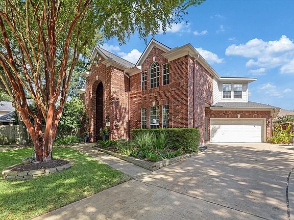 3rd image of 11510 Pecan Canyon Ct