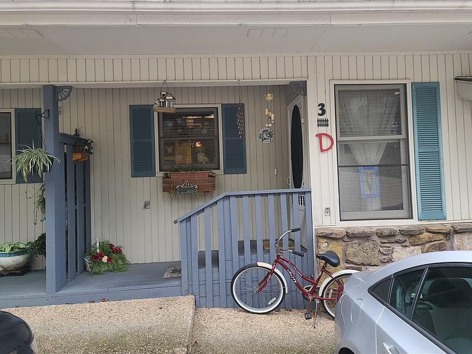 1st image of 3 Davis Cir