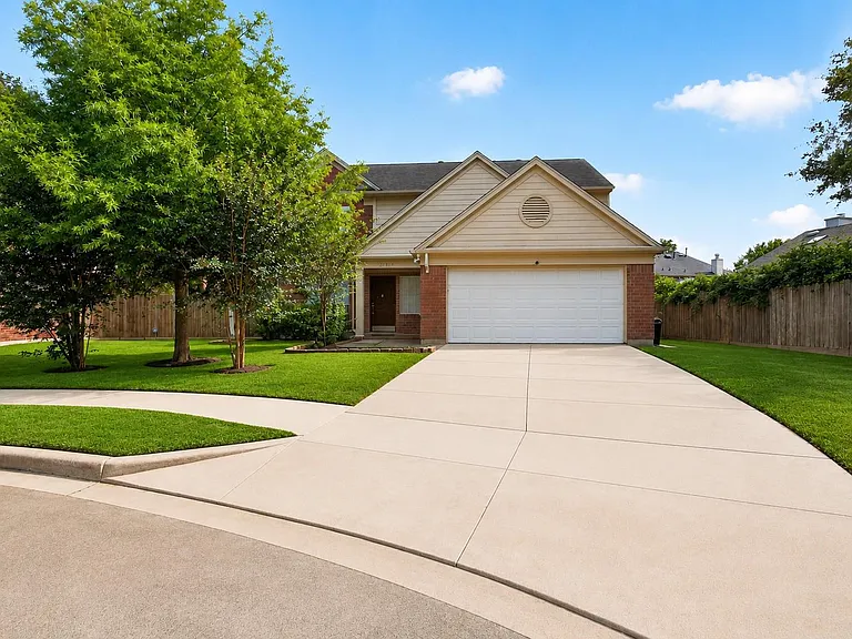 20615 Valley Wells Dr — Photo 1