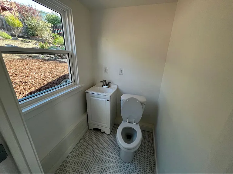 5685 Jordan Ave — Photo 25