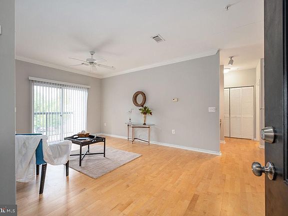 4th image of 11375 Aristotle Dr #9-204