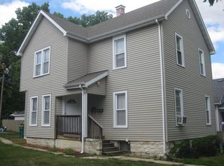 813 Elizabeth St APT 2, Joliet, IL 60435