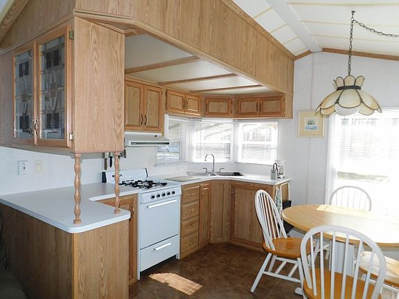 3rd image of 36 Dono Ln