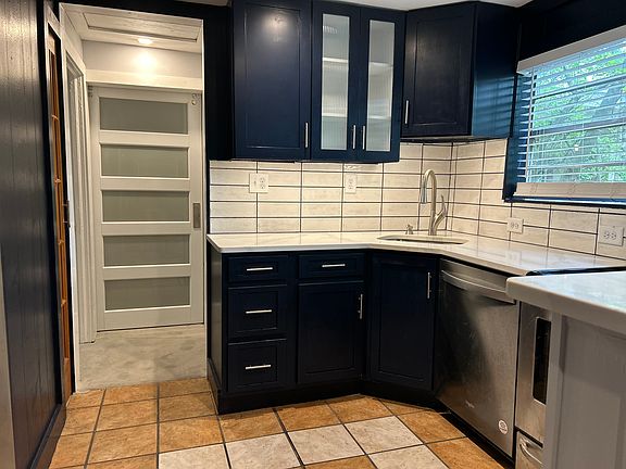 Designer Kitchen with lots of natural daylight