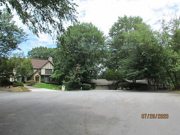 Sought After Sandy Springs 1.27 Acre Cul-de-Sac Lo