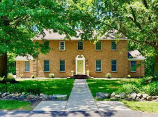 1270 Taylor Ridge Ct, Erie, PA 16505