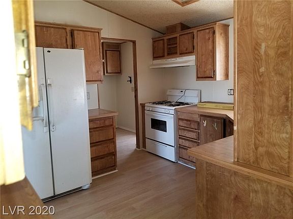 4th image of 743 Stephanie St