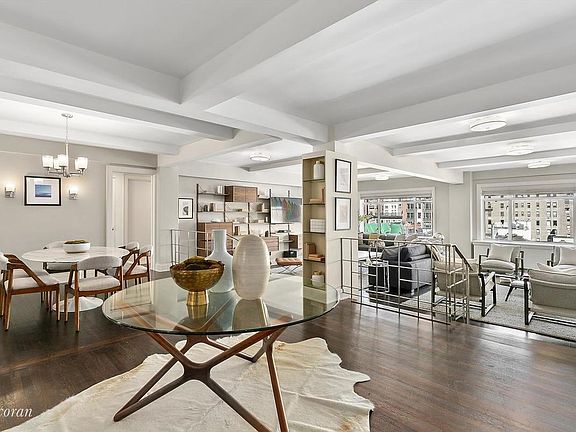 4th image of 170 E 77th St APT 10A