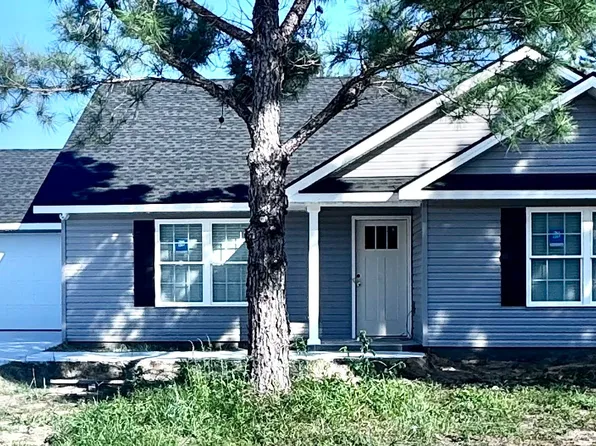 61 Crestview Ln, Claxton, GA 30417