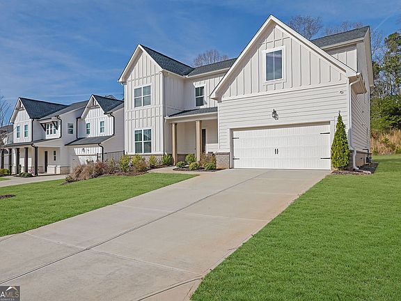 2nd image of 2865 Ferncliff St
