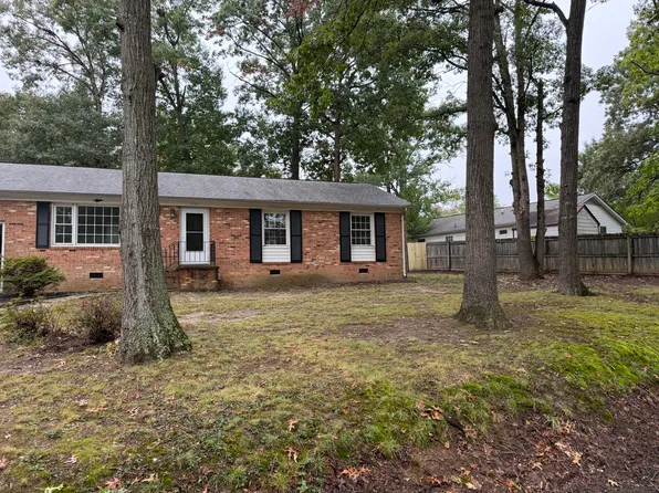 331 Tulip Cir, Fredericksburg, VA
