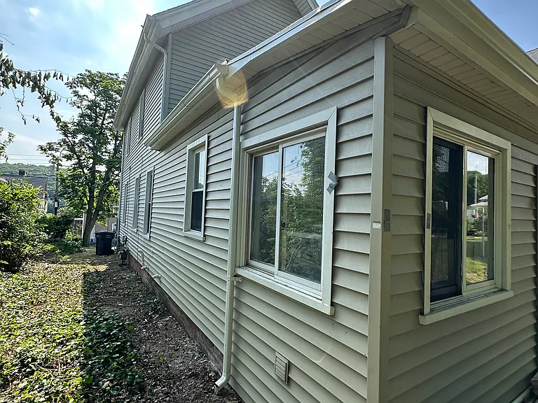 153 Ward St — Photo 15
