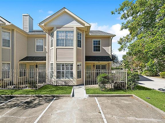 2nd image of 204 Audubon Trce Unit 204