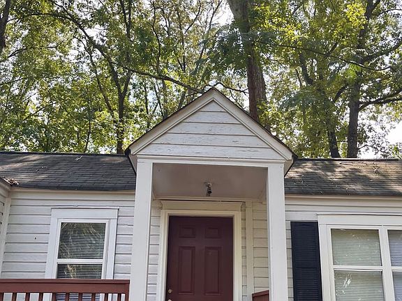 2nd image of 919 South Ave
