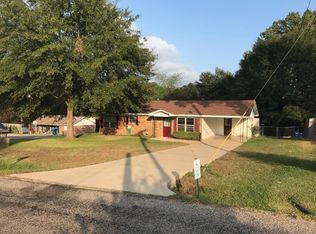 302 S Ash St, White Oak, TX 75693