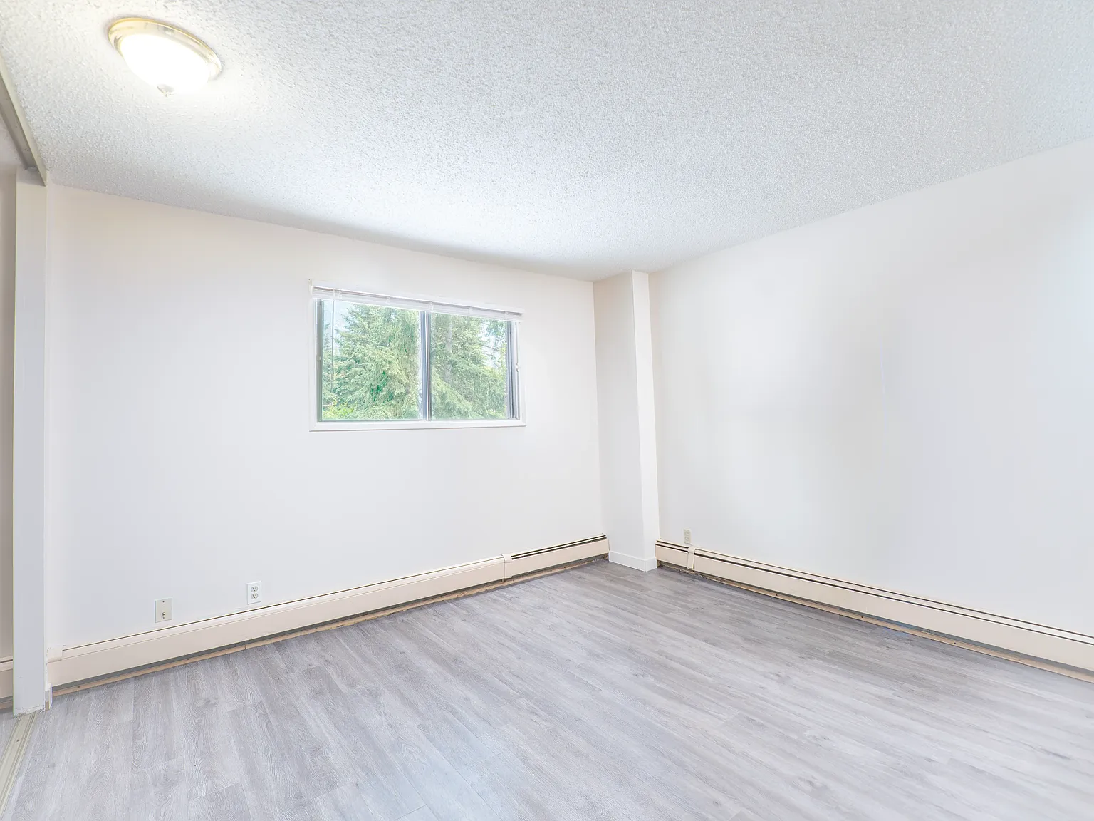 Glenmore Estates — Photo 4
