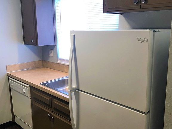3rd image of 4074 Market St NE APT 11