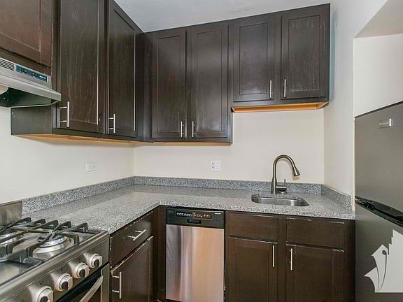 4th image of 4737 N Hermitage Ave APT 207C