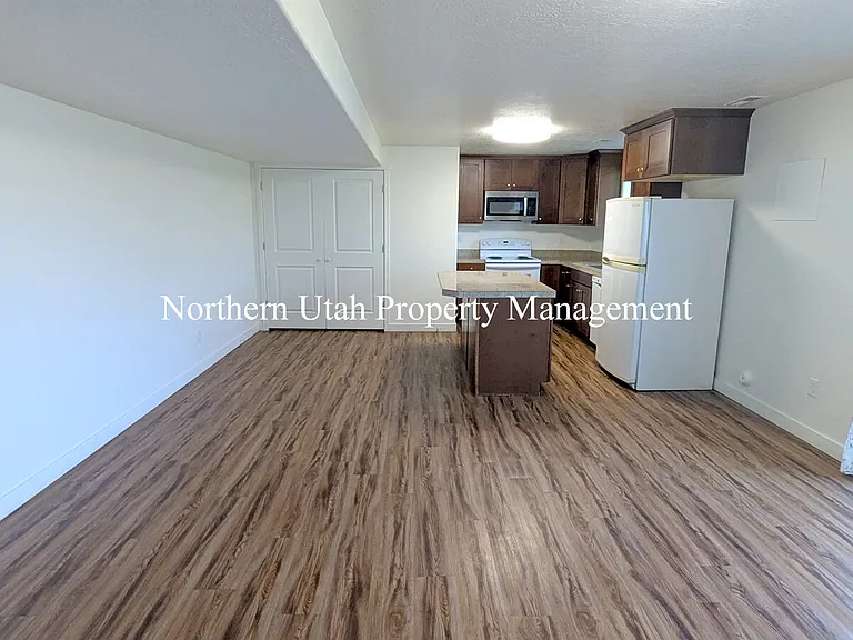 1290 N 200 W #2 — Photo 3
