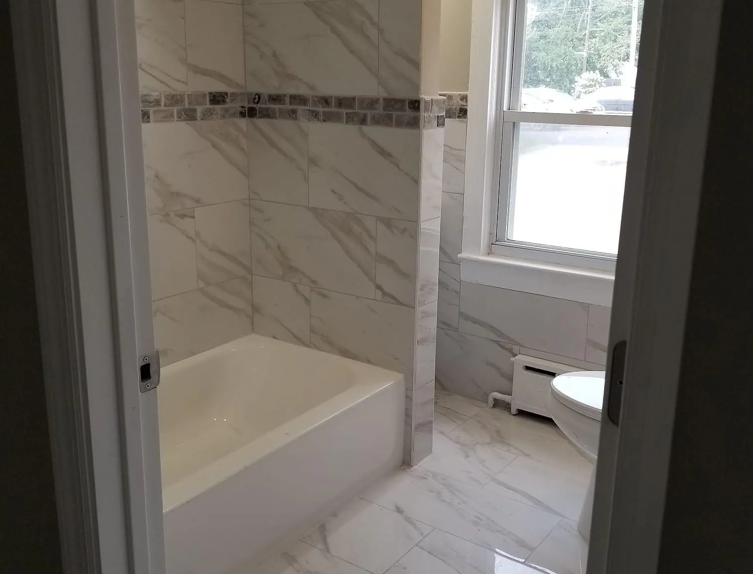 2 bed, 850 sqft, $1,500 — Photo 2