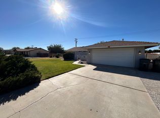 14022 Rincon Rd, Apple Valley, CA 92307