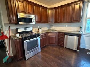 313 E Blancke St, Linden, NJ 07036