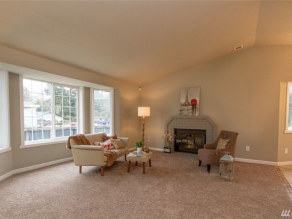 2nd image of 6811 Hillgrove Ln SW