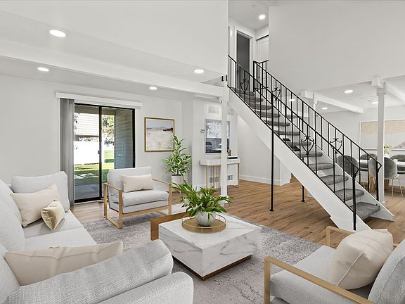 Open Layout (Cathedral Ceiling TH)