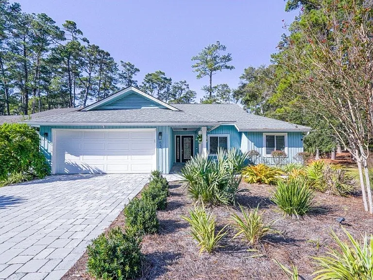 53 Village Green Cir — Photo 42