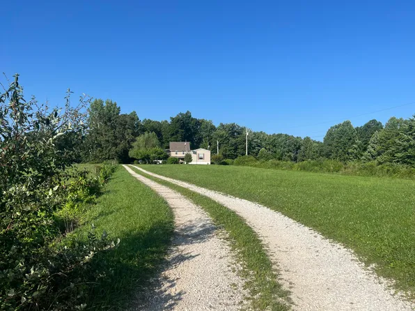184 Catfish Cove Rd, Pine Ridge, KY 41360