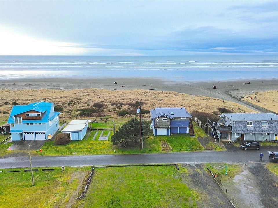 2nd image of 4832 Pacific Avenue