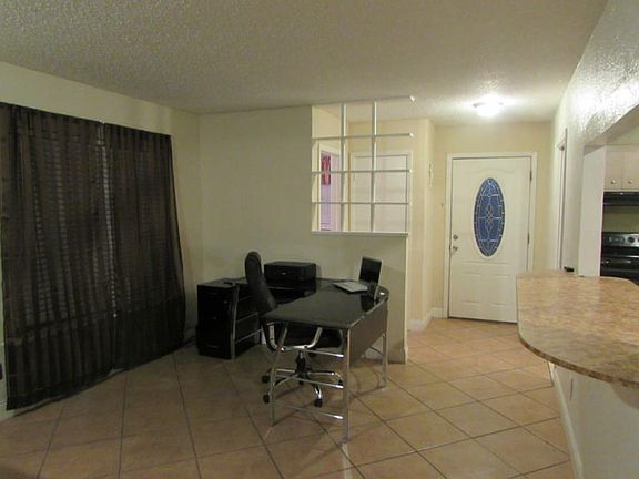 5th image of 5714 Woodhaven Dr