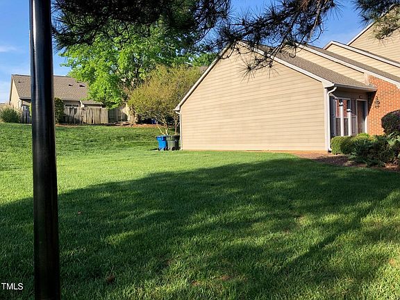 2nd image of 2674 Hitchcock Dr
