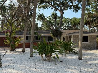 1232 Northport Dr, Sarasota, FL 34242