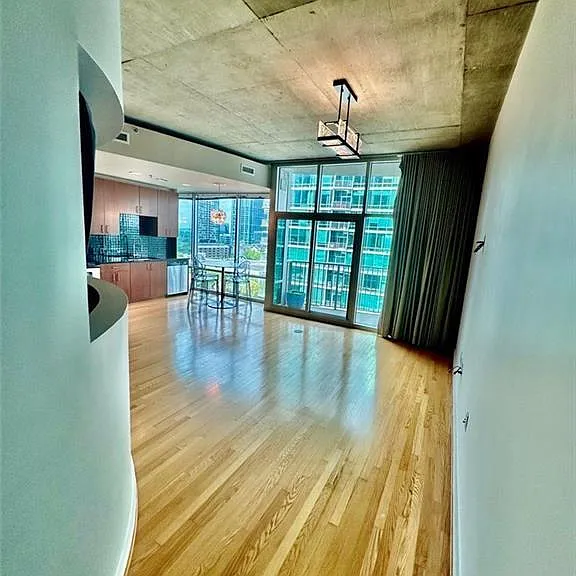 923 Peachtree St NE #1324 — Photo 4