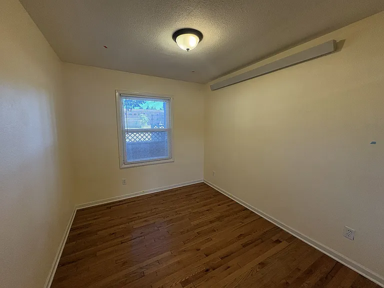 OR - 4701, 4703, 4705, 4711 NE 55th Ave - KF - 4701 — Photo 6