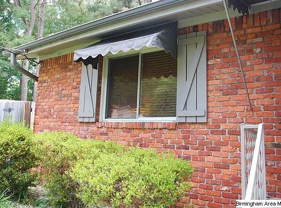 Beautiful Home with New Awings