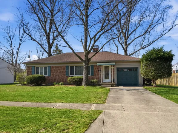 614 Lamont Dr, Dayton, OH 45429
