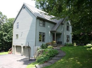 17 Princeton Ln, New Fairfield, CT 06812