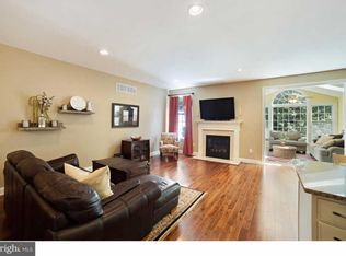 425 Oxford Ln, Chalfont, PA 18914