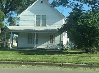 703 W 8th St, Junction City, KS 66441