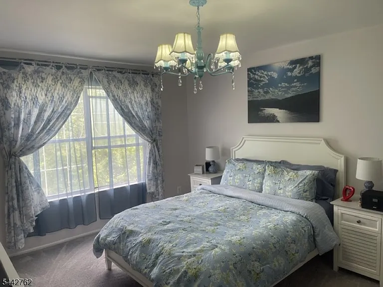 237 Robertson Way — Photo 10