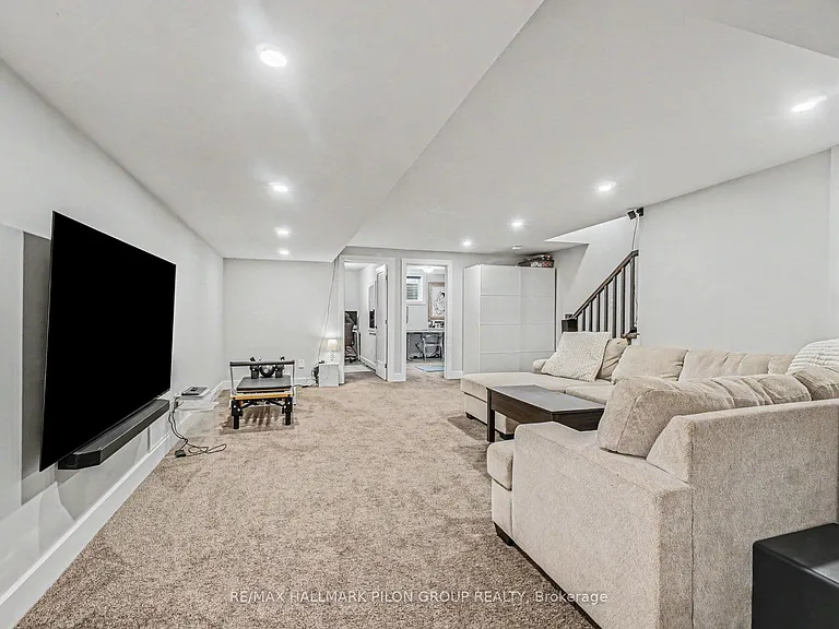 618 Mikinak Rd — Photo 25