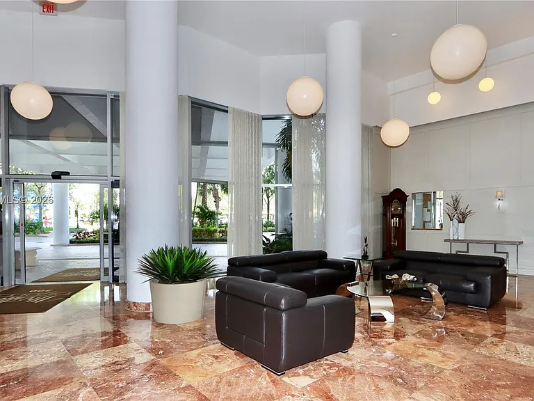 3600 Mystic Pointe Dr #1115 — Photo 36