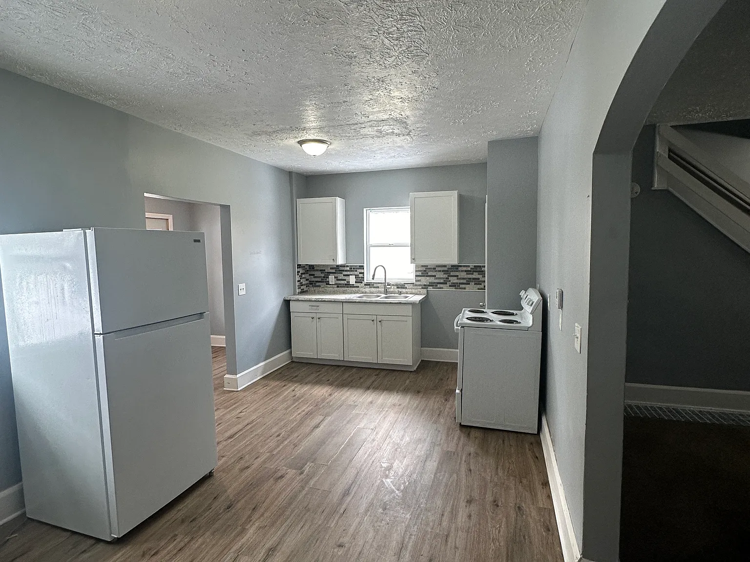 3 bed, 940 sqft, $1,175 — Photo 4