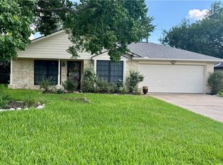 3904 Seminole Ct, Bryan, TX 77802